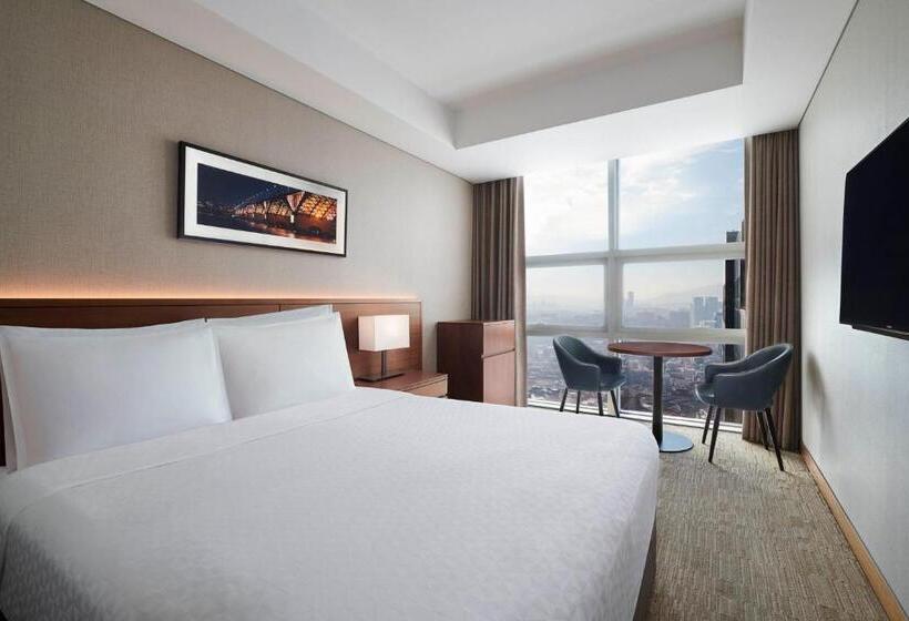 Номер Superior, Four Points By Sheraton Josun, Seoul Station