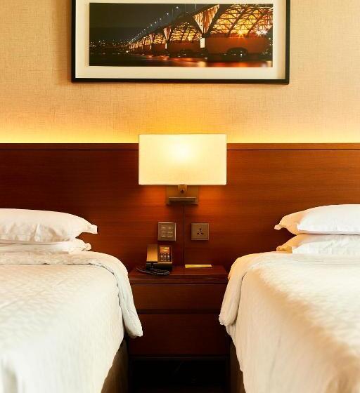 Номер Superior, Four Points By Sheraton Josun, Seoul Station