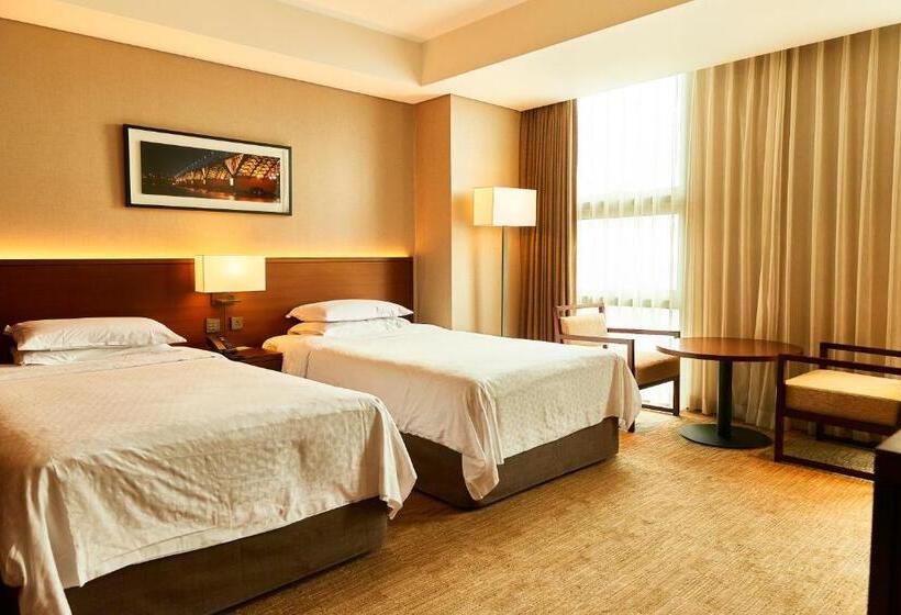 Quarto Deluxe, Four Points By Sheraton Josun, Seoul Station