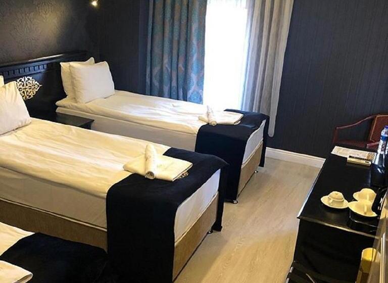 Trzyosobowy Executive, Golden Gate Hotel Topkapı