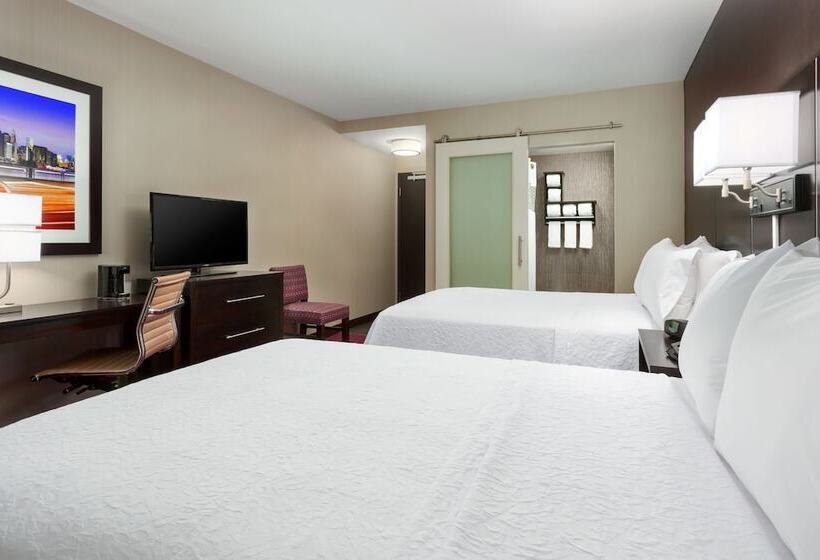 Standard Room 2 Double Beds