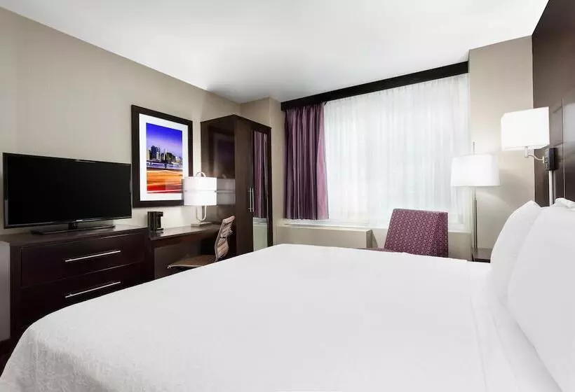 Standard-huone King-vuode, Hampton Inn Manhattan/times Square Central