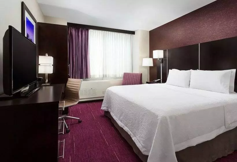Standard-huone King-vuode, Hampton Inn Manhattan/times Square Central