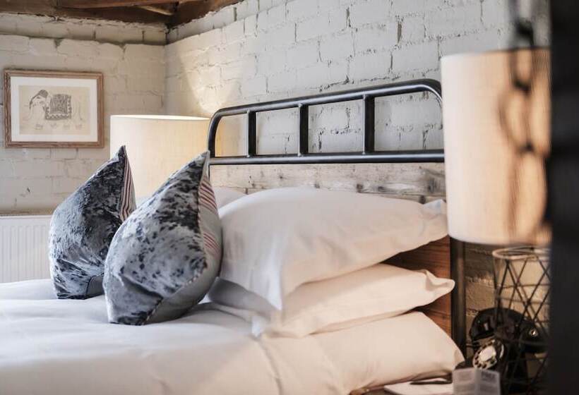 غرفة ديلوكس, Hinds Head