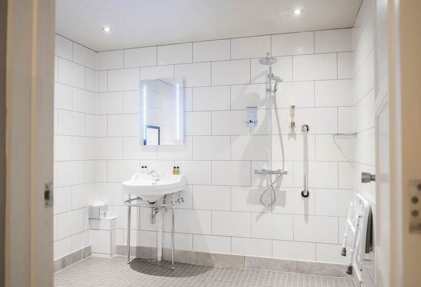 غرفة سوبيريور, Hinds Head