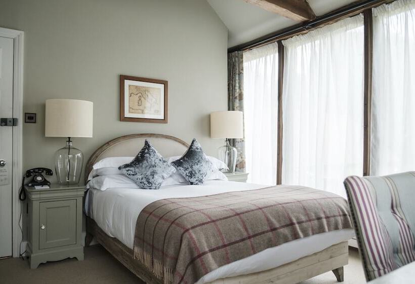 غرفة سوبيريور, Hinds Head