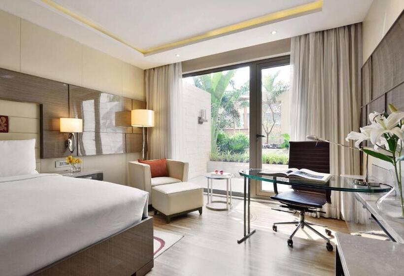 اتاق استاندارد با تخت بزرگ, Jw Marriott Mumbai Sahar Airport