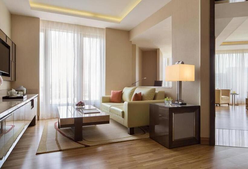 سوئیت اجرایی با تخت کینگ, Jw Marriott Mumbai Sahar Airport