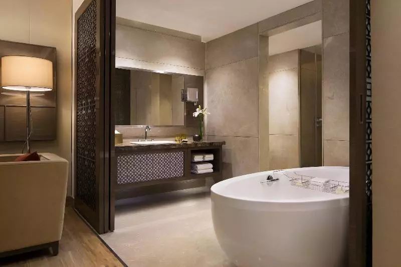 プールの見えるデラックスルーム, Jw Marriott Mumbai Sahar Airport