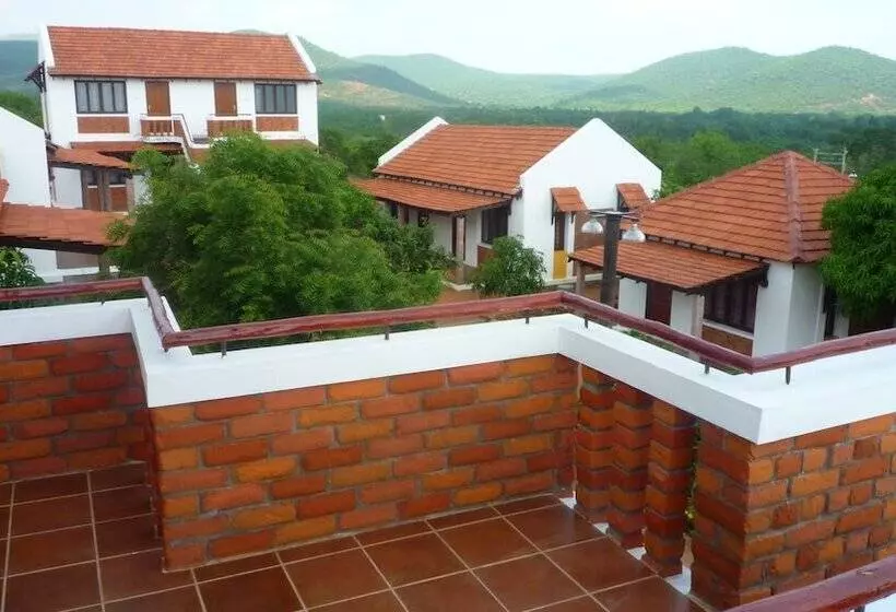 Talo 1 Makuuhuone, Kadambavanam Ethnic Village Resort