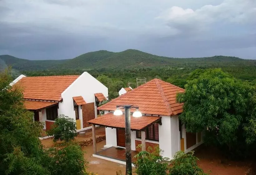 Talo 1 Makuuhuone, Kadambavanam Ethnic Village Resort