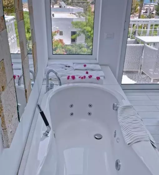 ２ベッドスイートルーム, Lindos View