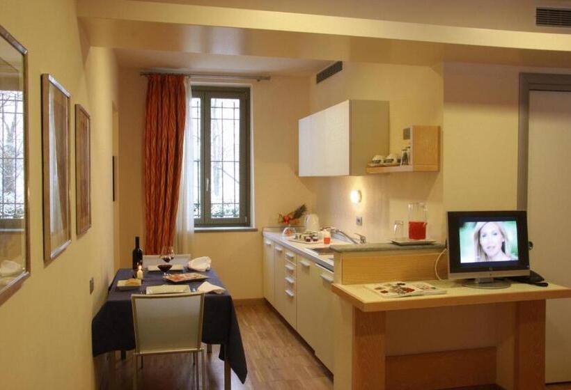 スタンダードスタジオ, Locanda Dell'arte