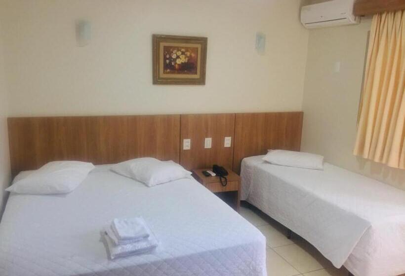 חדר סטנדרט לשלושה, Montblanc