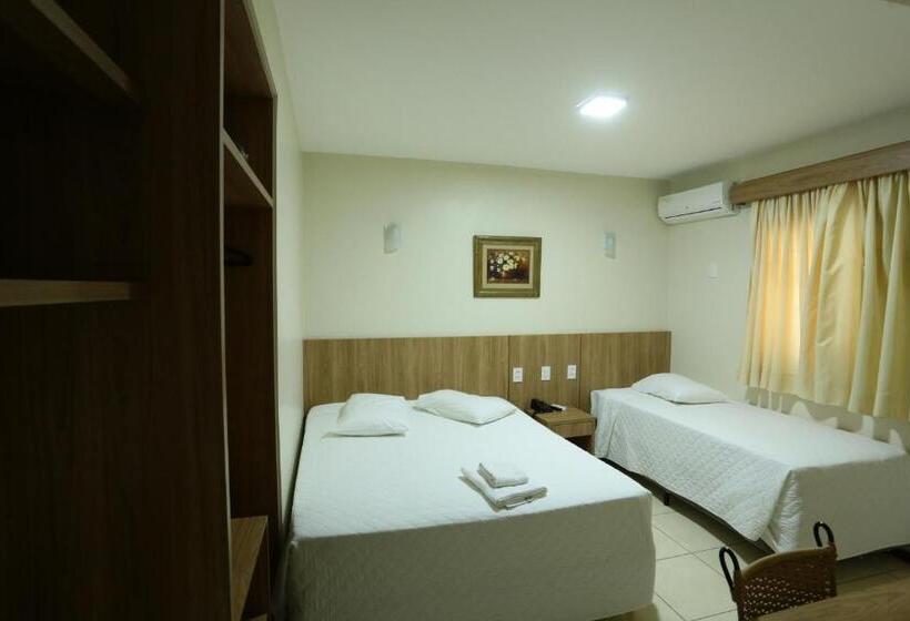 חדר סטנדרט לשלושה, Montblanc