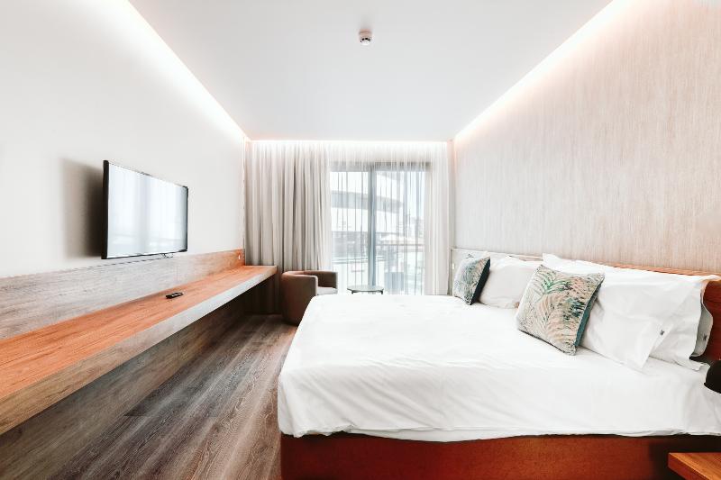 חדר סטנדרט לשלושה, Montblanc