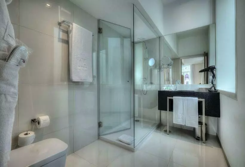 Quarto superior, NH Collection Porto Batalha