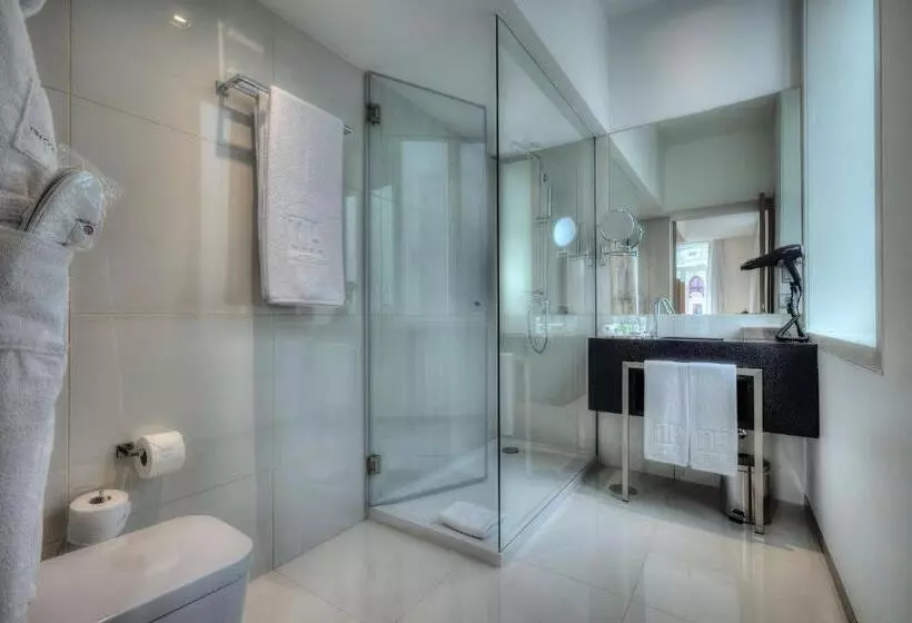 Quarto Familiar, NH Collection Porto Batalha