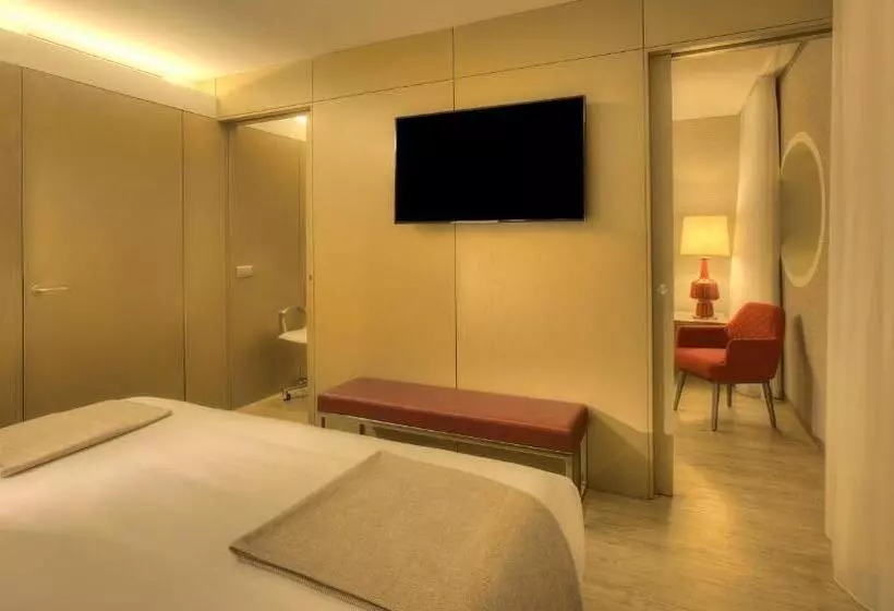 Quarto Familiar, NH Collection Porto Batalha