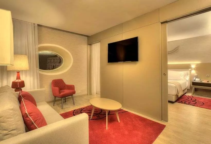 Quarto Familiar, NH Collection Porto Batalha