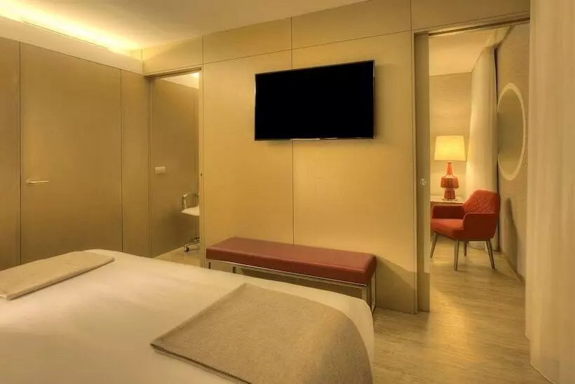 Quarto Familiar, NH Collection Porto Batalha