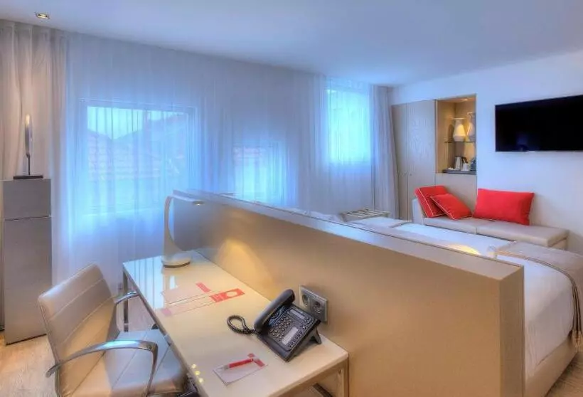Quarto Premium Vista Cidade, NH Collection Porto Batalha