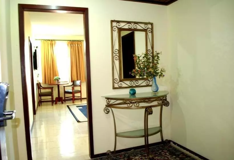سوییت اجرایی, Posseidon