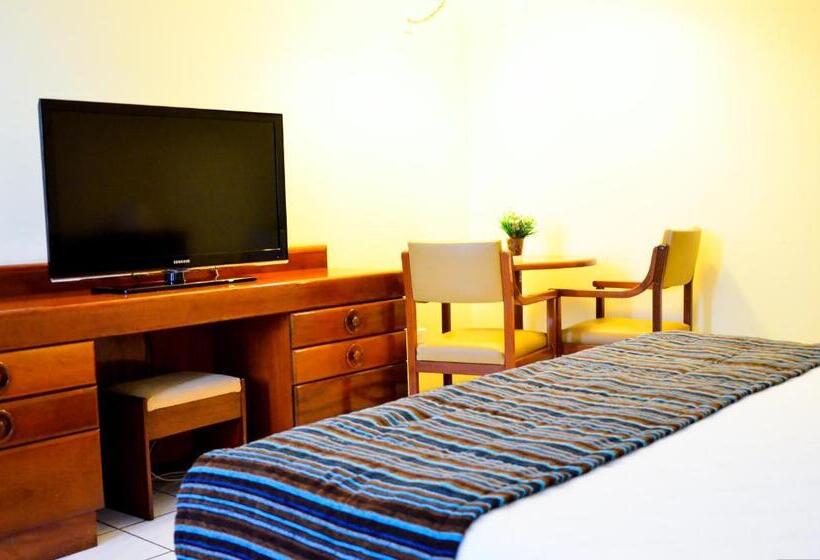 דירת חדר, Posseidon