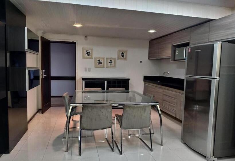 סוויטת סופריור, Posseidon