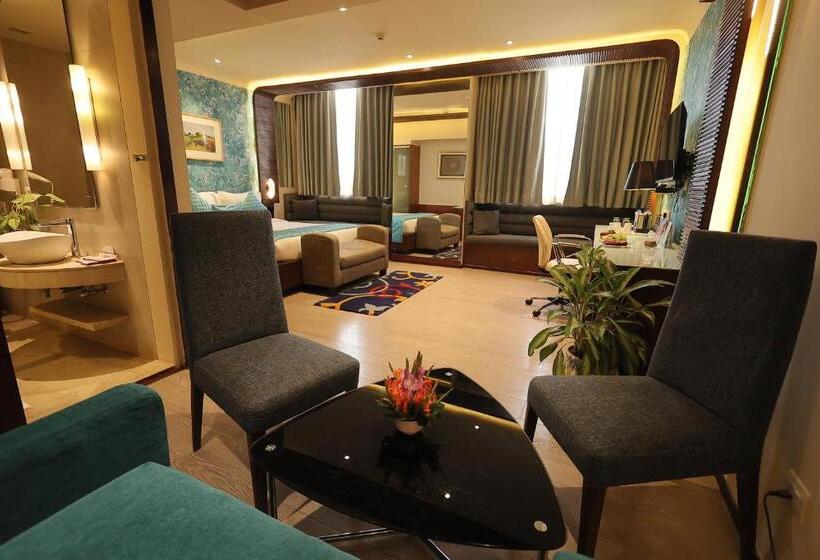 חדר קלאב, Regenta Orko S Kolkata