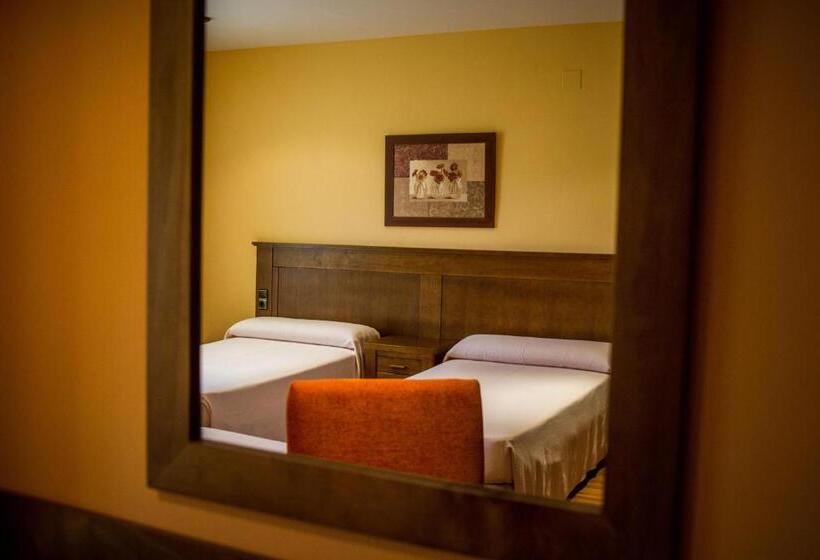 Номер Стандарт с Террасой, Hostal Rural El Nacimiento