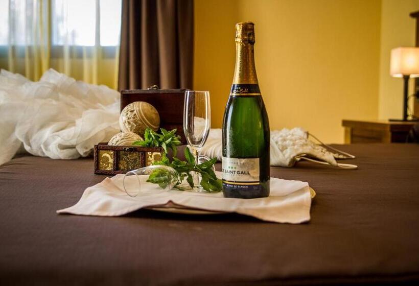 테라스 주니어 스위트, Hostal Rural El Nacimiento