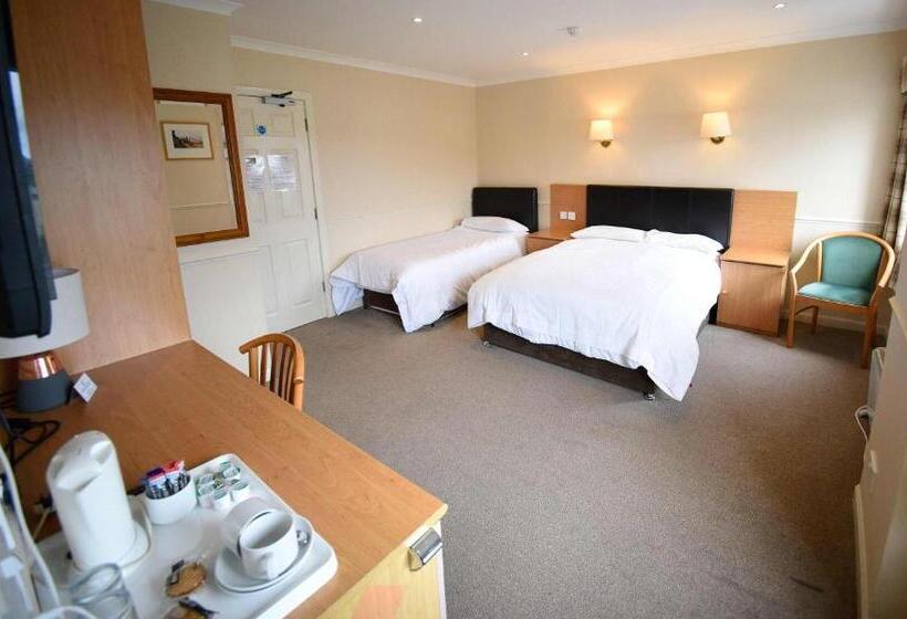 스탠다드 트리플 룸, The Caledonian