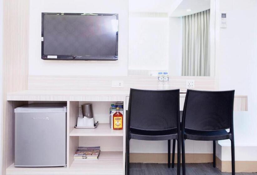 اتاق سوپریور, The Charter House