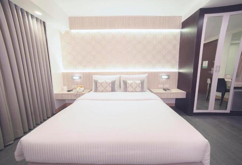 اتاق سوپریور, The Charter House