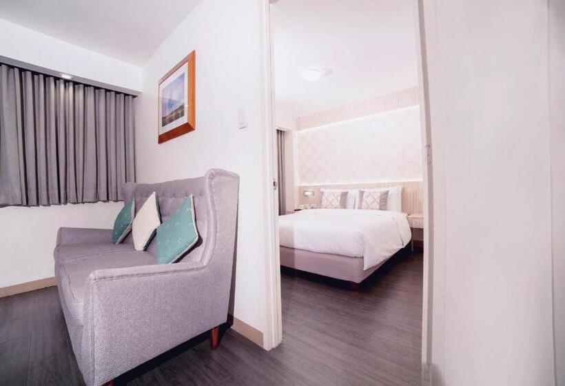 اتاق استاندارد, The Charter House