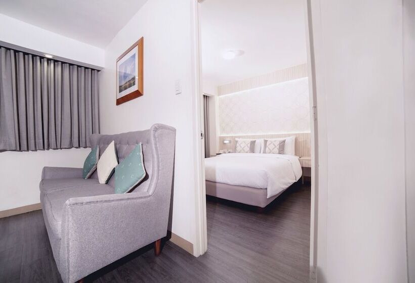 اتاق استاندارد, The Charter House