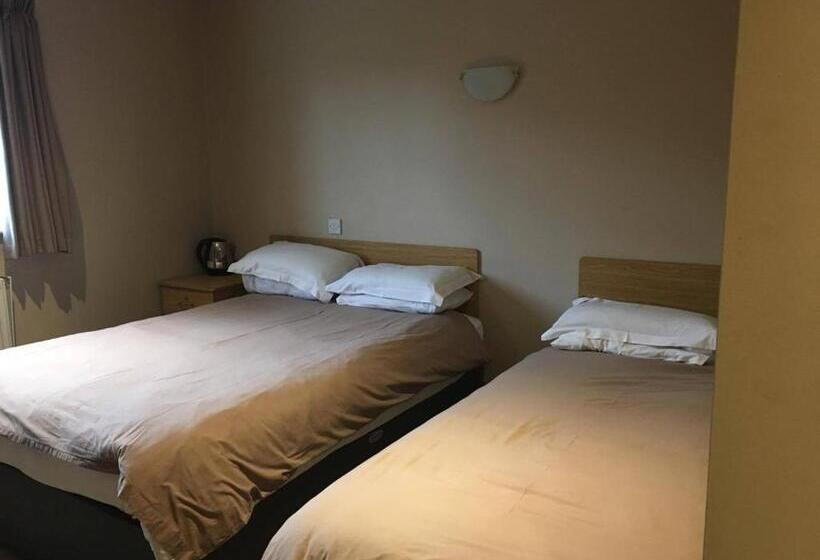 חדר משפחתי בסיסי, The Fitzwilliam