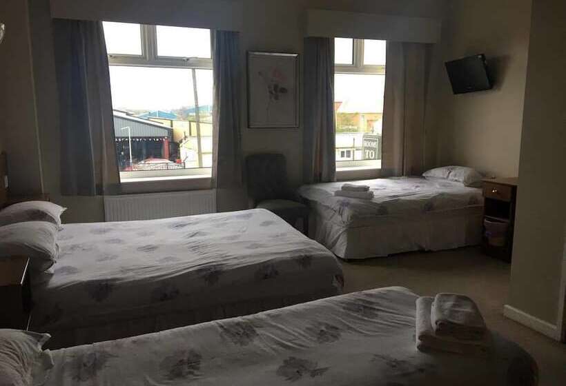 חדר משפחתי, The Fitzwilliam