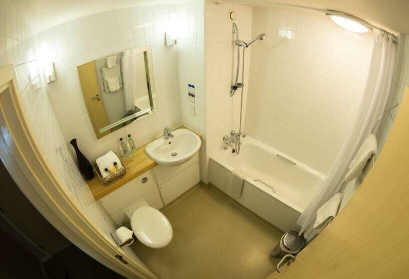 スタンダードルーム, The World S End Northampton