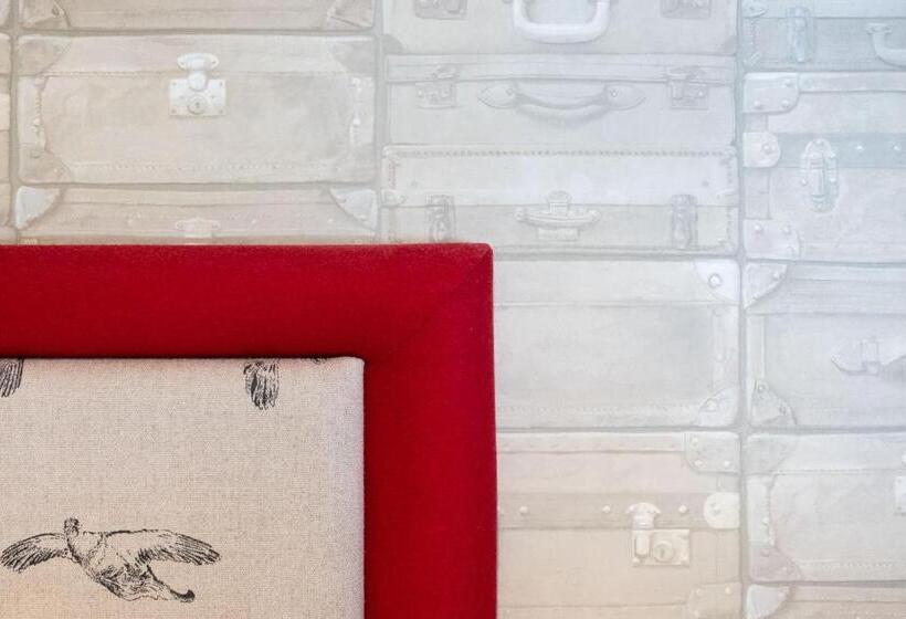 スーペリアールーム, The World S End Northampton