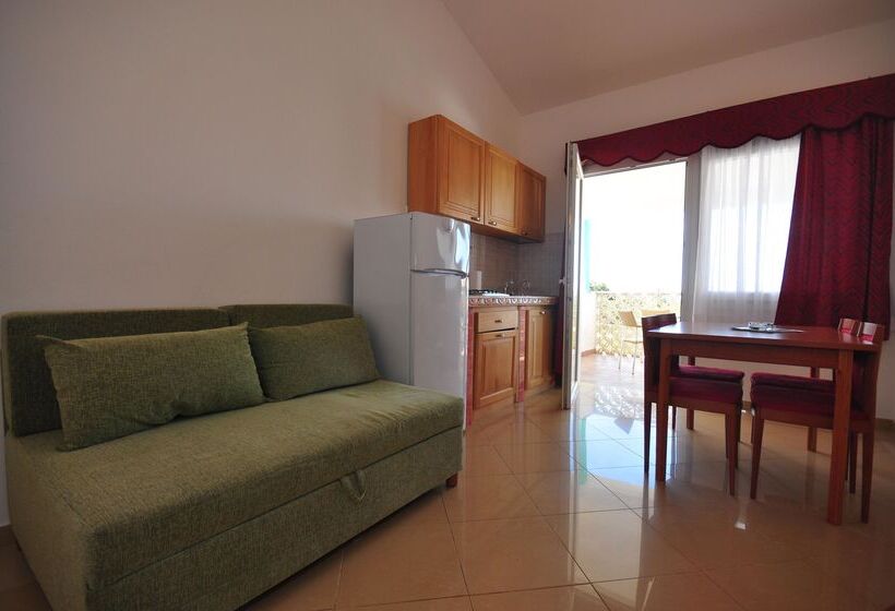 ２ベッドルームアパートメント, Kazela Apartments