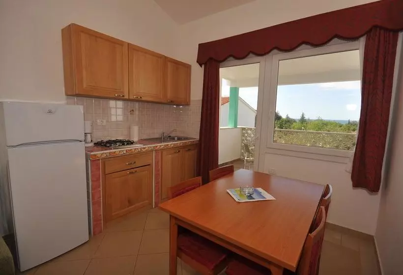２ベッドルームアパートメント, Kazela Apartments
