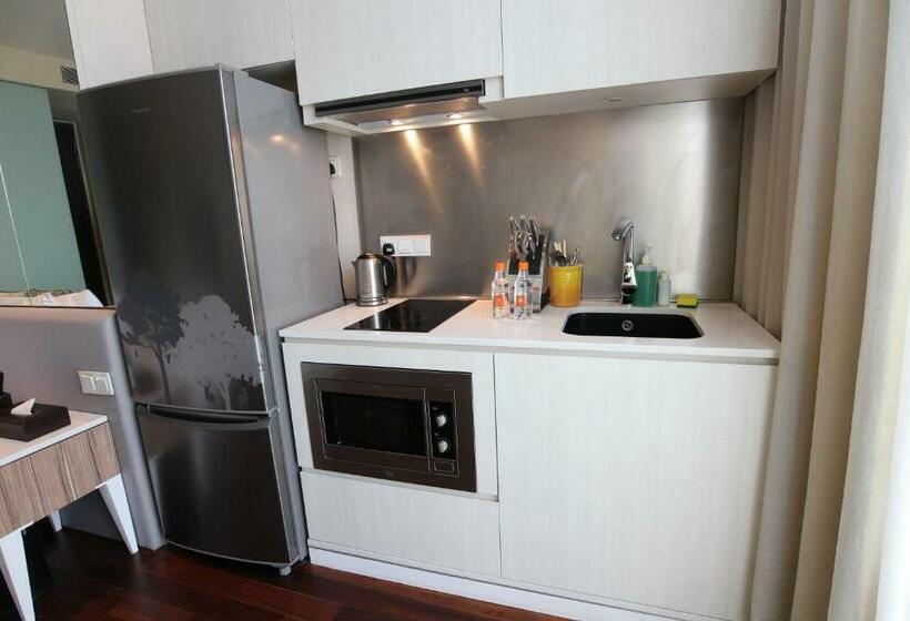 Standard Studio, St Residences Novena