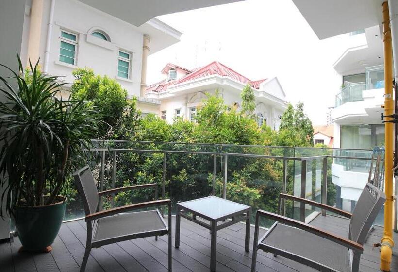 1 Bedroom Executive Apartment, St Residences Novena