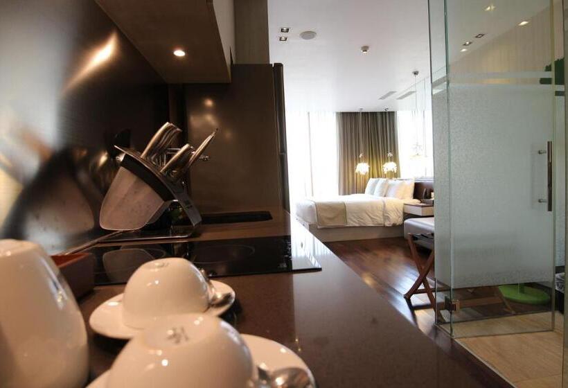 1 Bedroom Executive Apartment, St Residences Novena