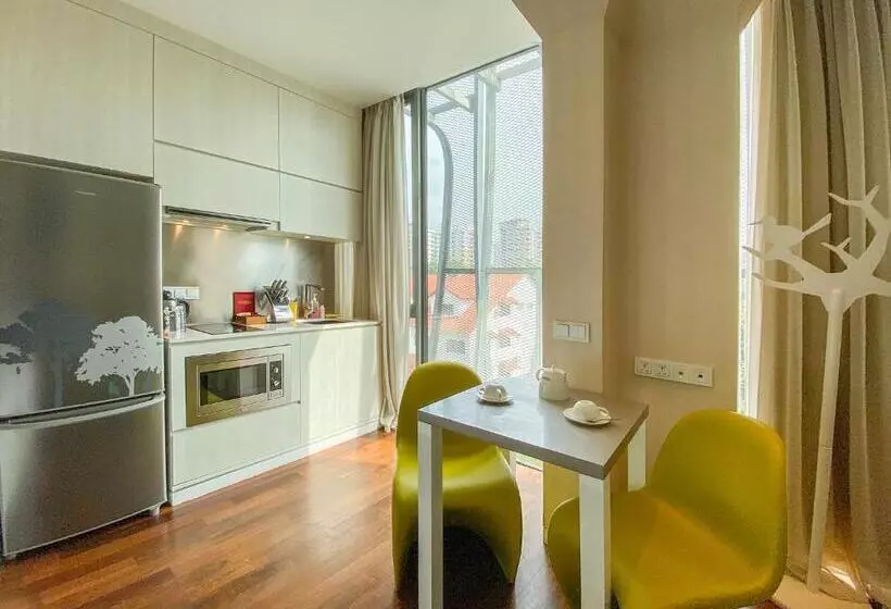 Standard Studio, St Residences Novena