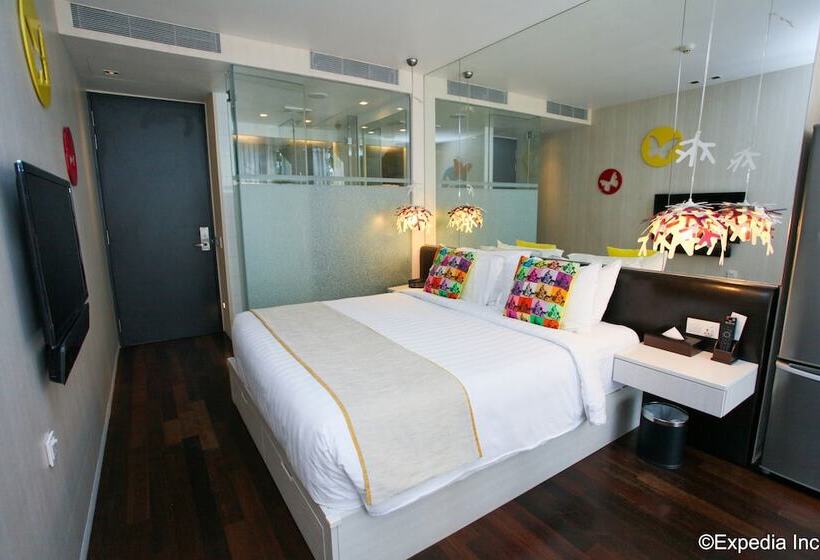 Standard Studio, St Residences Novena