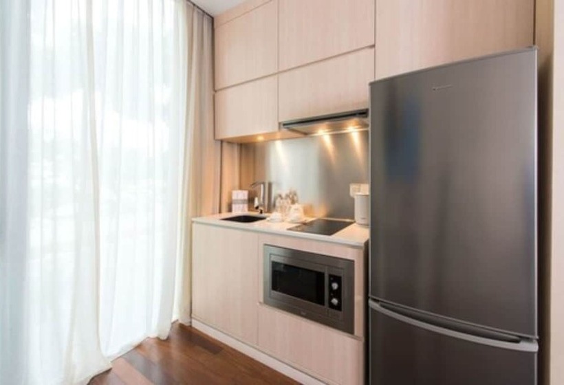 Standard Studio, St Residences Novena