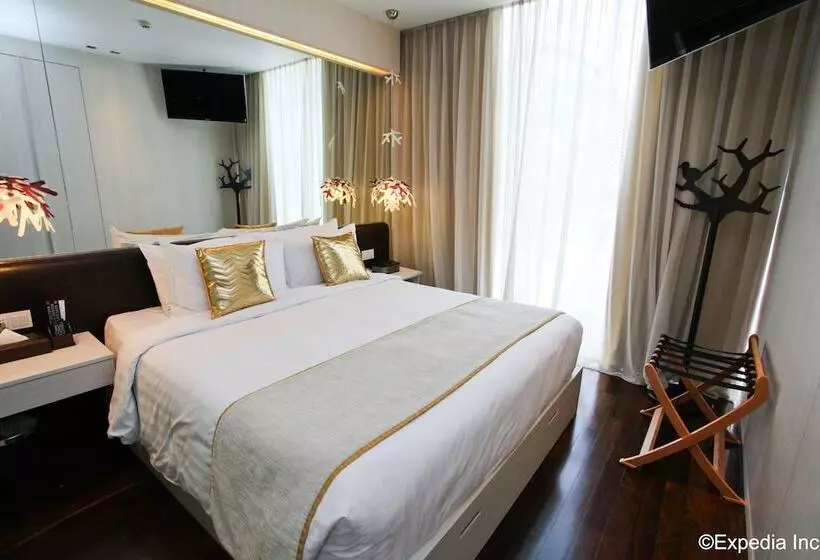 1 Bedroom Executive Apartment, St Residences Novena